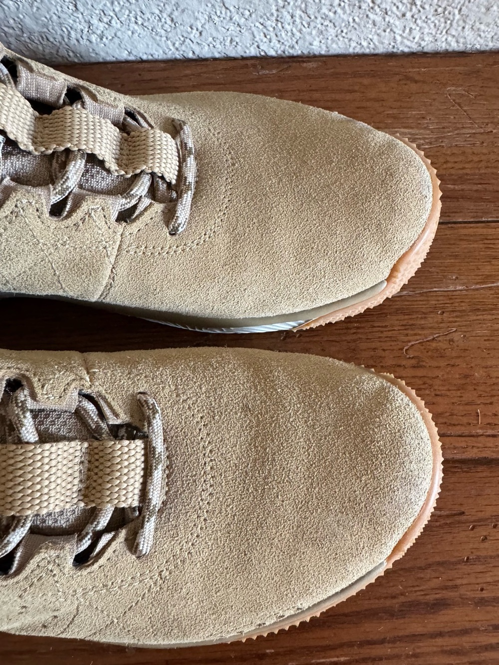 Nike ACG Men’s Sz. 10.5 Angels Rest Hiking Trek Boots Light Bone Streetwear - Picture 9 of 11